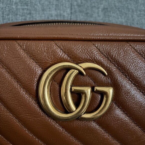 Gucci GG Small Marmont Matelasse Shoulder Bag in Brown - Picture 12 of 12